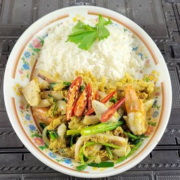 ผัดผงกะหรี่ทะเล..กินเพื่อพิชิตแกรนไลท์