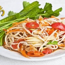 หมึกย่างลูกชิ้นปิ้ง (หน้าเซเว่นตรงข้ามร้าน WAPP ZONE )