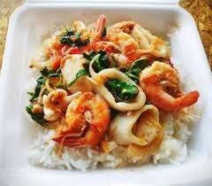 กระเพราทะเลราดข้าว