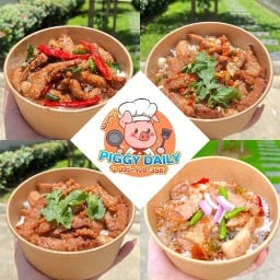 Piggy Daily เมนูหมูๆ หมูคลุกฝุ่น หมูทอดน้ำปลา หมูคั่วพริกเกลือ