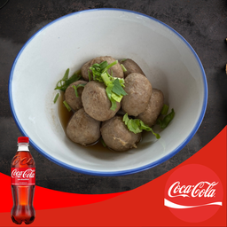 [อร่อยซ่ากับโค้ก] ลูกชิ้นเนื้อลวก +  โค้ก ออริจินัล (ขวด)