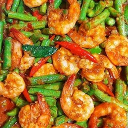 ข้าวพริกแกงกุ้ง