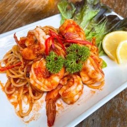 สปาเก็ตตี้ซอสมะเขือเทศ กุ้ง