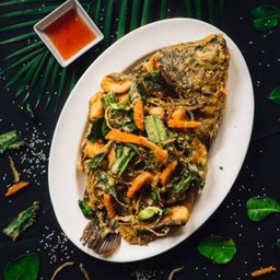 ปลานิลทอดสมุนไพร