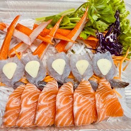 ซาชิมิรวม(แซลมอน+กุ้งสด+ปูอัด)