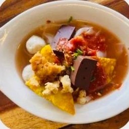 บะหมึ่น้ำกุ้งเย็นตาโฟต้มยำ