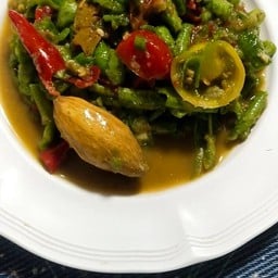 ส้มตำ อิสานรสแซบ