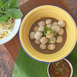 ลูกชิ้นหมูลวก