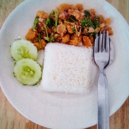 ข้าวยำไก่แซ่บ