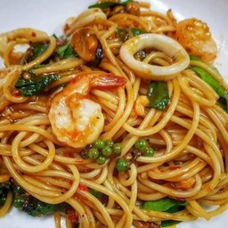 มาม่าผัดขี้เมาทะเล(กับข้าว)