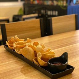 ข้าวเกรียบทอดพริกเผา