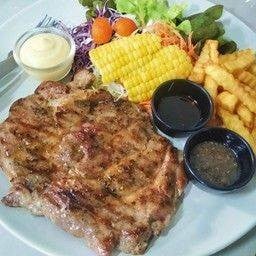 สันคอหมูพริกไทยดำ