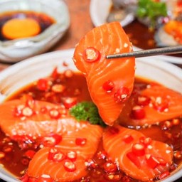Salmon zuke (แชลม่องดอง)