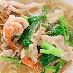 ราดหน้ารวมมิตร