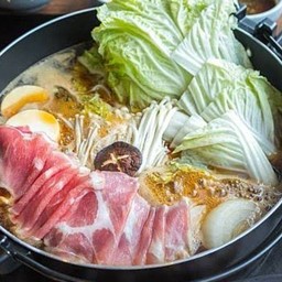 ชุดกลาง