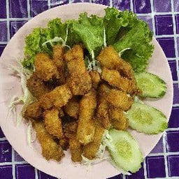 สามชั้นทอดน้ำปลา