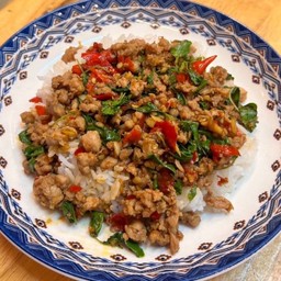 ข้าวราดกระเพราหมูสับ