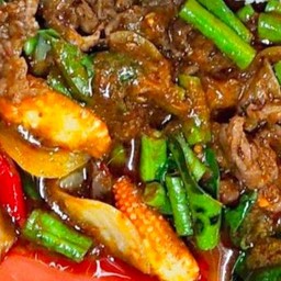 ผัดพริกแกง (กับข้าว)