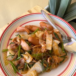 ข้าวหมูทอดกระเทียมพริกสด&ผัดไทย