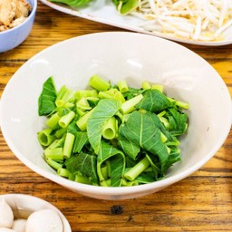 ผักบุ้งลวก