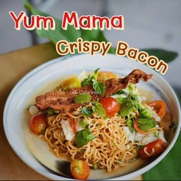 ยำมาม่า เบคอนกรอบ