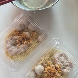 บะหมี่แห้งยายเล็ก สุขุมวิท48