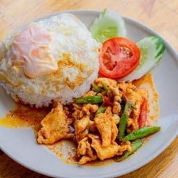 พริกแกงไก่+ไข่ดาว