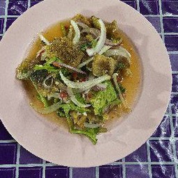 ยำปลาสลิด