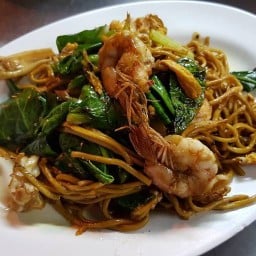 ป๋อม โภชนา _