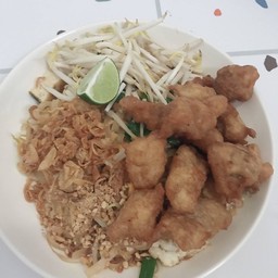 ผัดไทย ไก่กรอบ