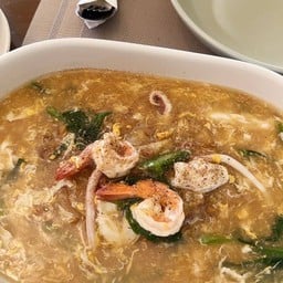 Seafood Rad Na - Silky Gravy Noodles with Fresh Seafood