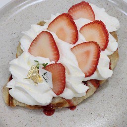 Strawberry Croffle