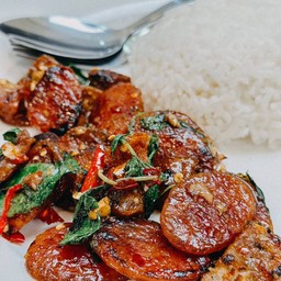 ข้าวกระเพรากุนเชียง