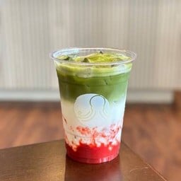 มัทฉะสตรอว์เบอร์รี่