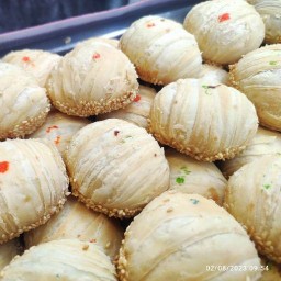 พัฟพายน์ ขนมเปี๊ยะฮ่องกง