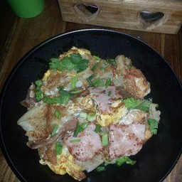 ก๋วยเตี๋ยวคั่วแฮมล้วน