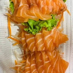 ซาซิมิแซลม่อนกลาง