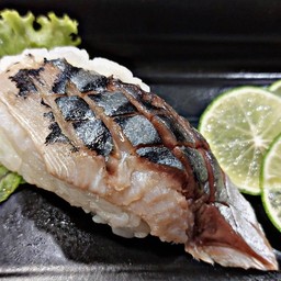 ข้าวปั้นซาบะดอง