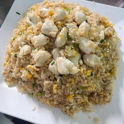 ข้าวผัดปูก้อนขนาดกลาง สำหรับ 3-4 ท่าน