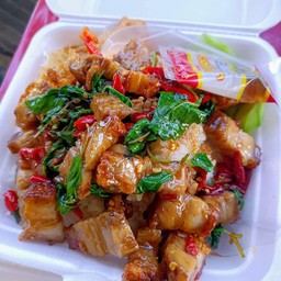 ข้าวกระเพราหมูกรอบ