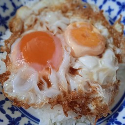 ไข่ดาวแฝดราดข้าว