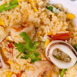 ข้าวผัดทะเล