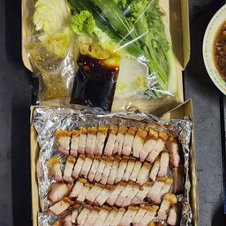 หมูกรอบ 1 Kg.