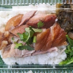 ขาหมูเจ้่าเก่าวัดพระงาม