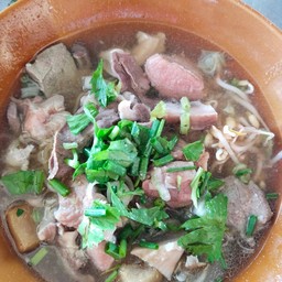 บะหมี่เครื่องในพิเศษ