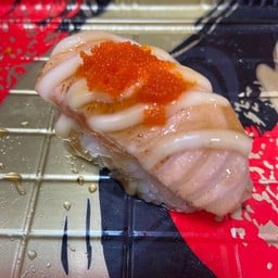 ข้าวปั้นแซลม่อนเบิร์น