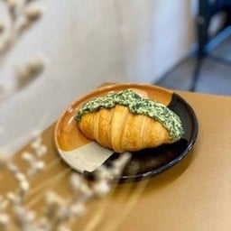 Spinach Cheese Croissant