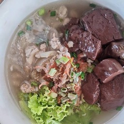 เกาเหลาเครื่องในหมู