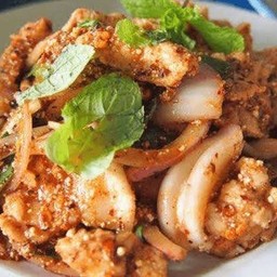 น้ำตกหมู