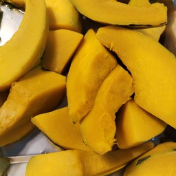 ฟักทอง ชิ้นละ